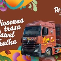 Grafika promocyjna Wiosenna Trasa Wawel Trucka 2026 — kolorowa ciężarówka Wawel na brązowym tle