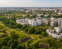 Bemowo – dzielnica Warszawy, widok z lotu ptaka na osiedla i Fort Radiowo